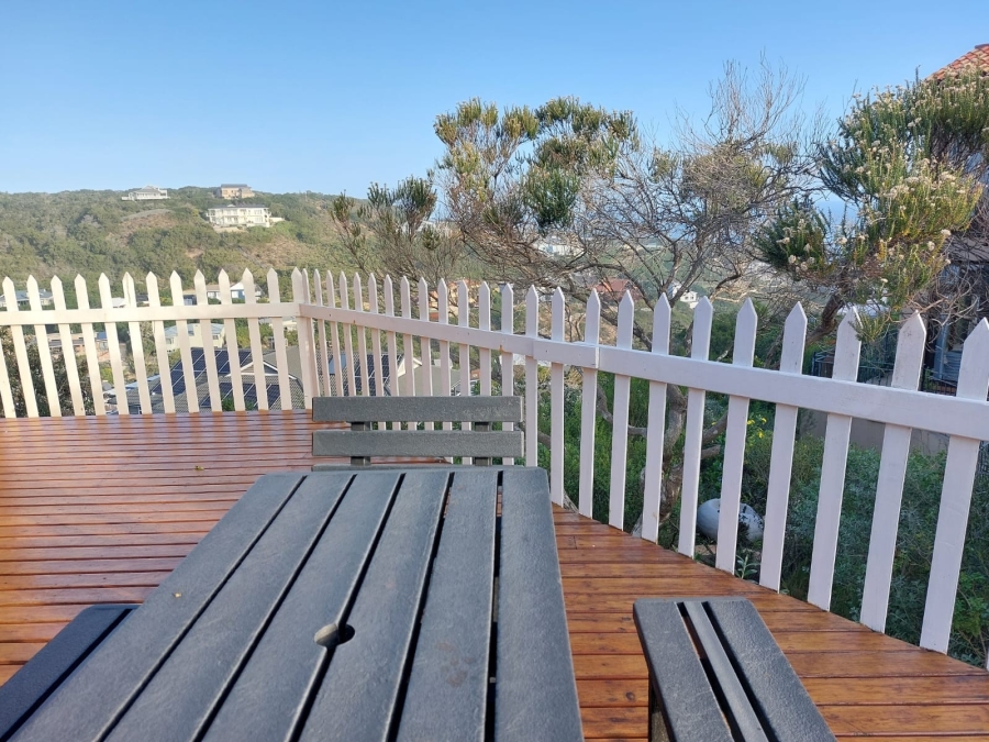 6 Bedroom Property for Sale in Cola Beach Western Cape